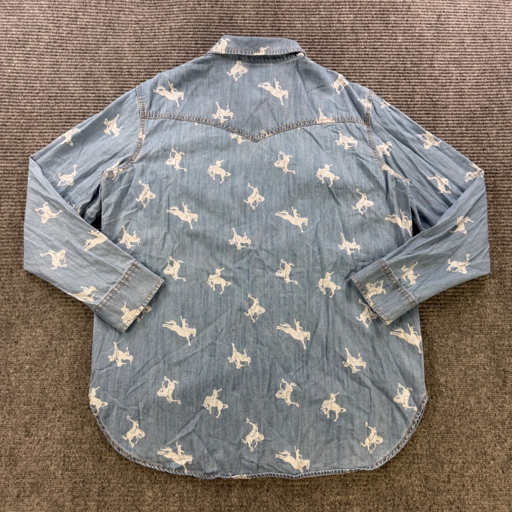 Wrangler Light Blue Denim Button-Down Western Shirt with White Horse Print - Picture 3 of 11